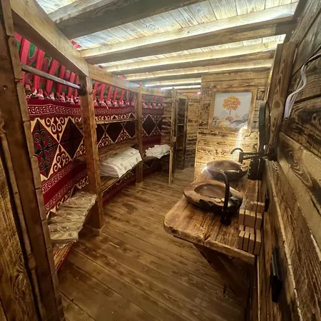 Eco Yurt Glamping With Campfire Wildflowers & Nature Trails Dengri Eco Tente de luxe *
