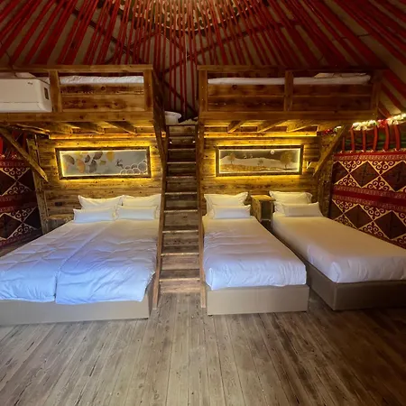 Eco Yurt Glamping With Campfire Wildflowers & Nature Trails Dengri Eco Tente de luxe